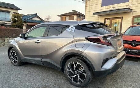 Toyota C-HR I рестайлинг, 2018 год, 1 576 000 рублей, 6 фотография