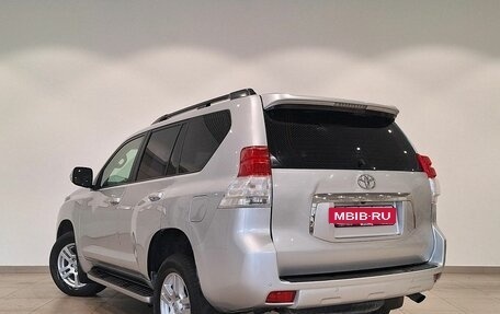 Toyota Land Cruiser Prado 150 рестайлинг 2, 2012 год, 2 899 000 рублей, 3 фотография