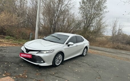 Toyota Camry, 2019 год, 3 333 000 рублей, 4 фотография