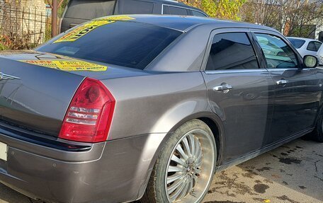 Chrysler 300C II, 2006 год, 950 000 рублей, 4 фотография