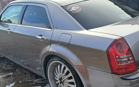 Chrysler 300C II, 2006 год, 950 000 рублей, 9 фотография