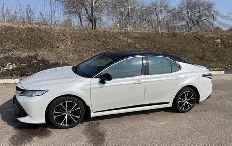 Toyota Camry, 2021 год, 3 800 000 рублей, 4 фотография