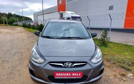 Hyundai Solaris II рестайлинг, 2013 год, 780 000 рублей, 4 фотография