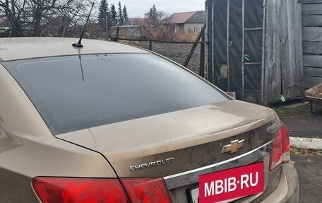 Chevrolet Cruze II, 2013 год, 800 000 рублей, 27 фотография