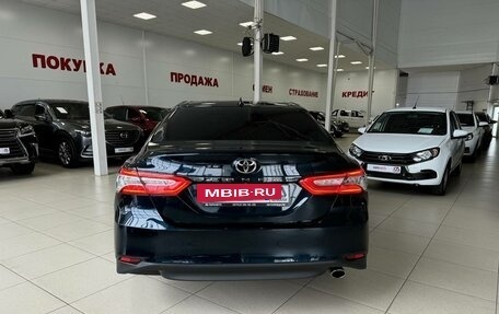 Toyota Camry, 2018 год, 2 280 000 рублей, 7 фотография