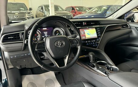 Toyota Camry, 2018 год, 2 280 000 рублей, 12 фотография