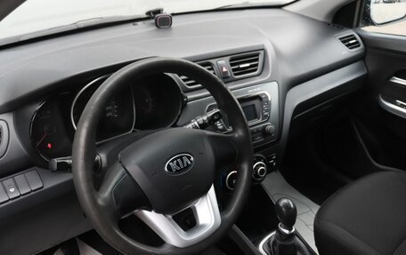 KIA Rio III рестайлинг, 2013 год, 899 000 рублей, 13 фотография