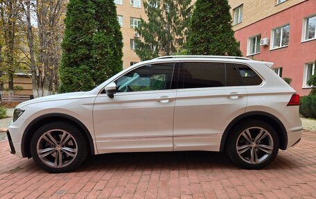 Volkswagen Tiguan II, 2018 год, 3 950 000 рублей, 4 фотография