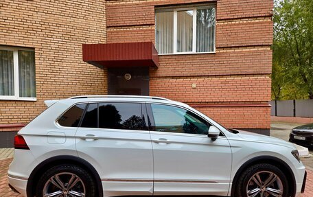 Volkswagen Tiguan II, 2018 год, 3 950 000 рублей, 6 фотография