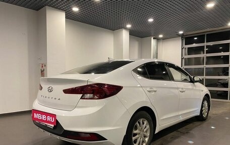 Hyundai Elantra VI рестайлинг, 2020 год, 2 114 000 рублей, 3 фотография