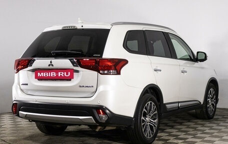 Mitsubishi Outlander III рестайлинг 3, 2018 год, 2 659 000 рублей, 5 фотография