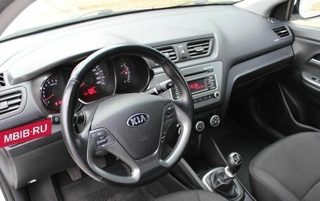 KIA Rio III рестайлинг, 2016 год, 1 249 000 рублей, 23 фотография