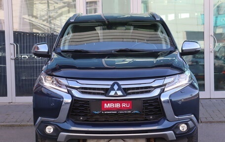 Mitsubishi Pajero Sport III рестайлинг, 2019 год, 3 690 000 рублей, 2 фотография