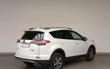 Toyota RAV4, 2018 год, 2 850 000 рублей, 5 фотография