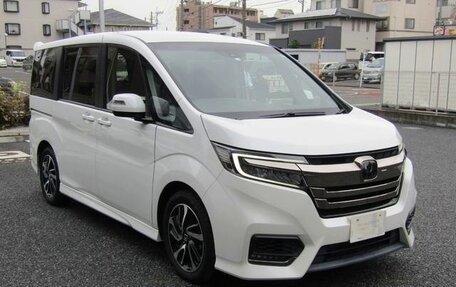 Honda Stepwgn IV, 2021 год, 1 687 000 рублей, 2 фотография