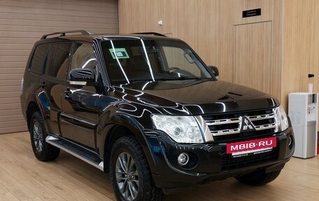 Mitsubishi Pajero IV, 2012 год, 1 799 000 рублей, 3 фотография