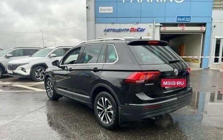 Volkswagen Tiguan II, 2019 год, 2 890 000 рублей, 2 фотография