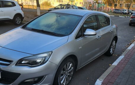 Opel Astra J, 2012 год, 850 000 рублей, 1 фотография