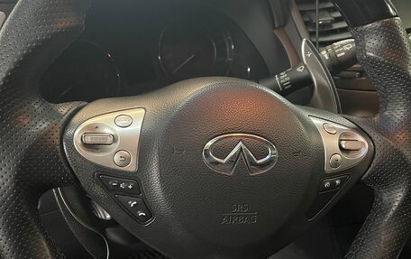 Infiniti QX70, 2014 год, 2 200 000 рублей, 15 фотография