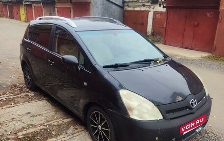 Toyota Corolla Verso I, 2005 год, 690 000 рублей, 3 фотография