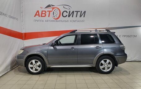 Mitsubishi Outlander III рестайлинг 3, 2005 год, 600 000 рублей, 4 фотография