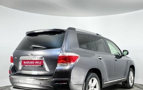 Toyota Highlander III, 2012 год, 2 149 000 рублей, 5 фотография