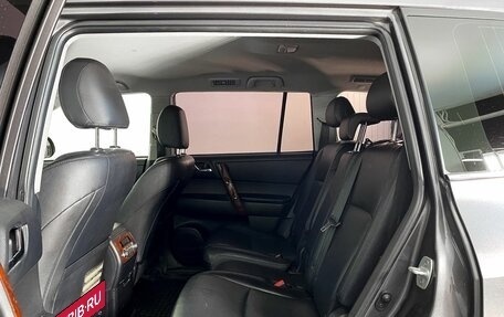 Toyota Highlander III, 2012 год, 2 149 000 рублей, 14 фотография