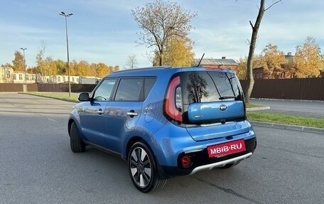 KIA Soul II рестайлинг, 2019 год, 2 350 000 рублей, 3 фотография