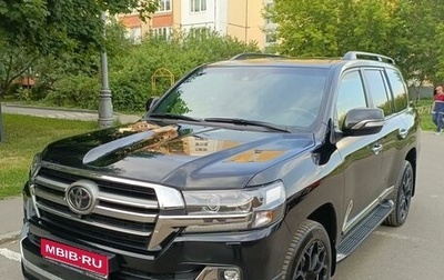 Toyota Land Cruiser 200, 2018 год, 7 600 000 рублей, 1 фотография