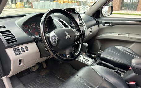 Mitsubishi Pajero Sport II рестайлинг, 2014 год, 2 160 000 рублей, 11 фотография