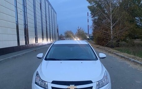 Chevrolet Cruze II, 2013 год, 900 000 рублей, 2 фотография