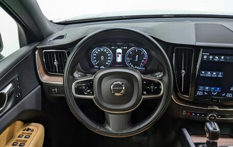 Volvo XC60 II, 2018 год, 3 995 000 рублей, 13 фотография