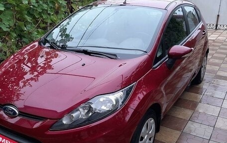 Ford Fiesta, 2011 год, 850 000 рублей, 3 фотография