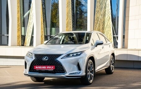 Lexus RX IV рестайлинг, 2021 год, 6 000 000 рублей, 2 фотография