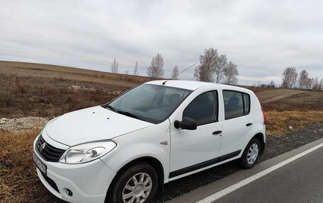 Renault Sandero I, 2012 год, 560 000 рублей, 2 фотография