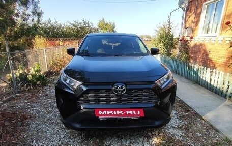 Toyota RAV4, 2020 год, 3 050 000 рублей, 7 фотография