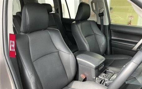 Toyota Land Cruiser Prado 150 рестайлинг 2, 2021 год, 3 585 000 рублей, 27 фотография