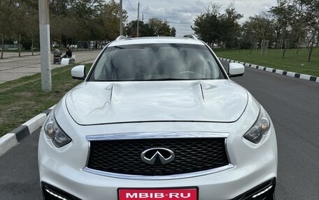 Infiniti FX II, 2013 год, 2 100 000 рублей, 1 фотография