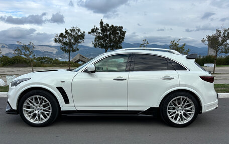 Infiniti FX II, 2013 год, 2 100 000 рублей, 3 фотография