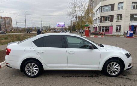 Skoda Octavia, 2019 год, 1 850 000 рублей, 4 фотография