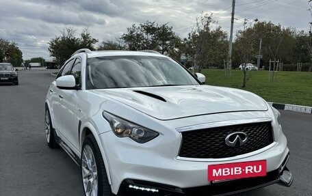 Infiniti FX II, 2013 год, 2 100 000 рублей, 4 фотография