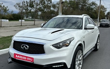 Infiniti FX II, 2013 год, 2 100 000 рублей, 7 фотография