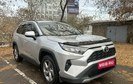 Toyota RAV4, 2021 год, 4 800 000 рублей, 7 фотография