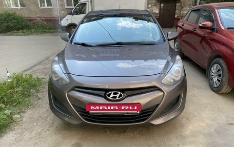 Hyundai i30 II рестайлинг, 2014 год, 875 000 рублей, 11 фотография