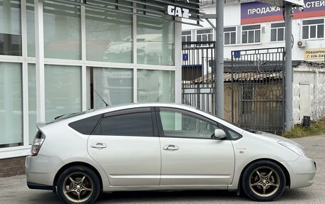 Toyota Prius, 2005 год, 895 000 рублей, 4 фотография