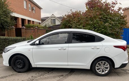 Hyundai Solaris II рестайлинг, 2020 год, 1 370 000 рублей, 7 фотография