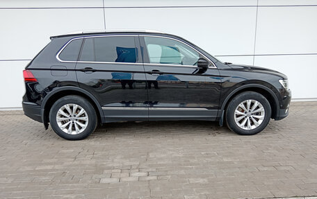 Volkswagen Tiguan II, 2017 год, 2 729 000 рублей, 4 фотография