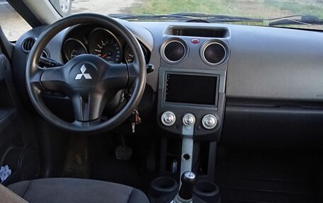 Mitsubishi Colt VI рестайлинг, 2005 год, 430 000 рублей, 7 фотография