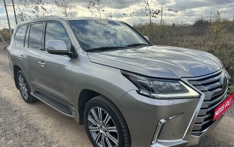 Lexus LX III, 2017 год, 9 500 000 рублей, 1 фотография