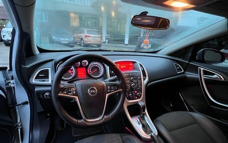 Opel Astra J, 2012 год, 950 000 рублей, 11 фотография